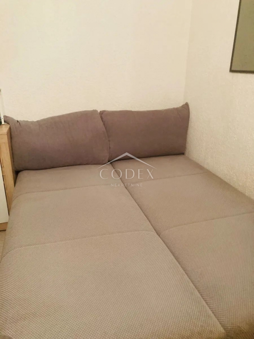 Ližnjan - prodaja 2 hiš na odlični lokaciji