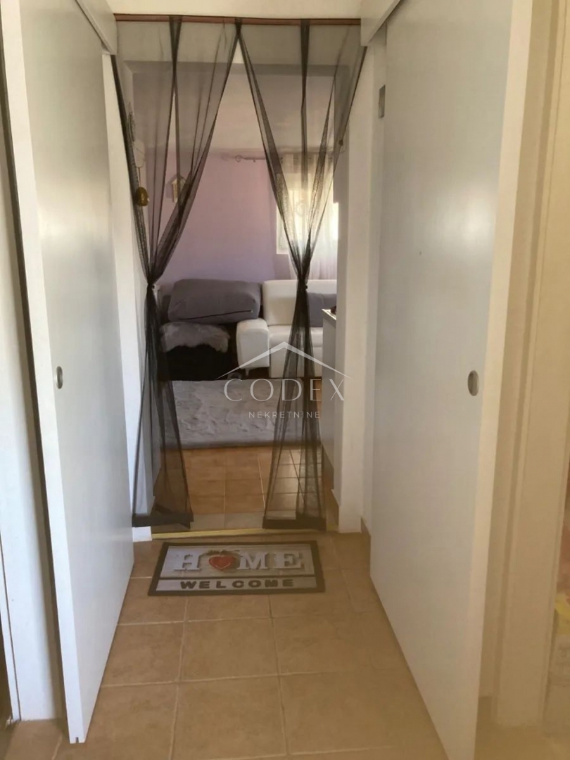 Ližnjan - prodaja 2 hiš na odlični lokaciji