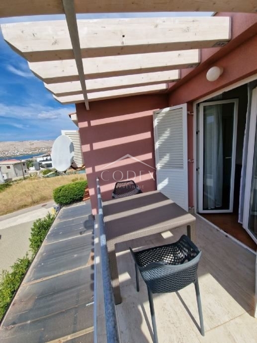Pag - lepa 2 apartmaja s pogledom na morje