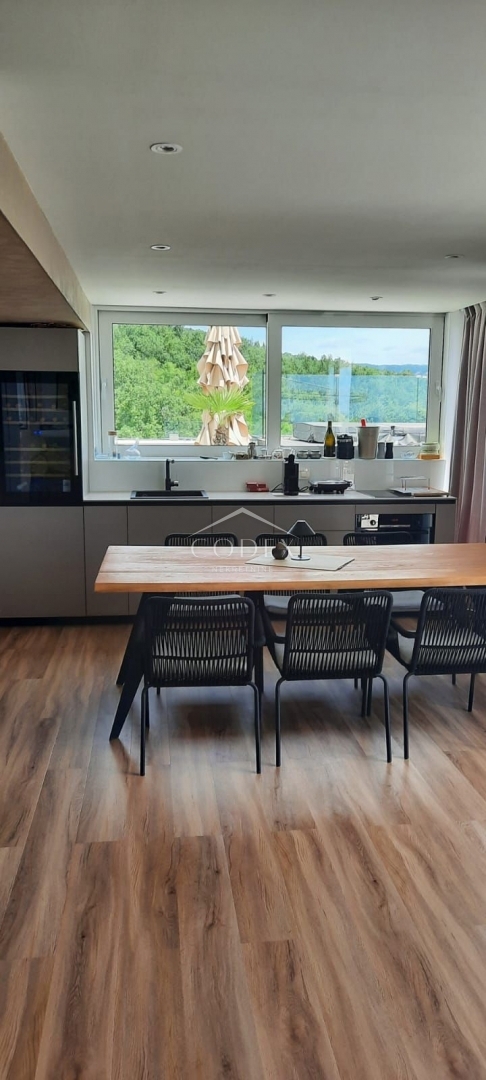 Stanovanje Opatija - Centar, Opatija, 182,38m2