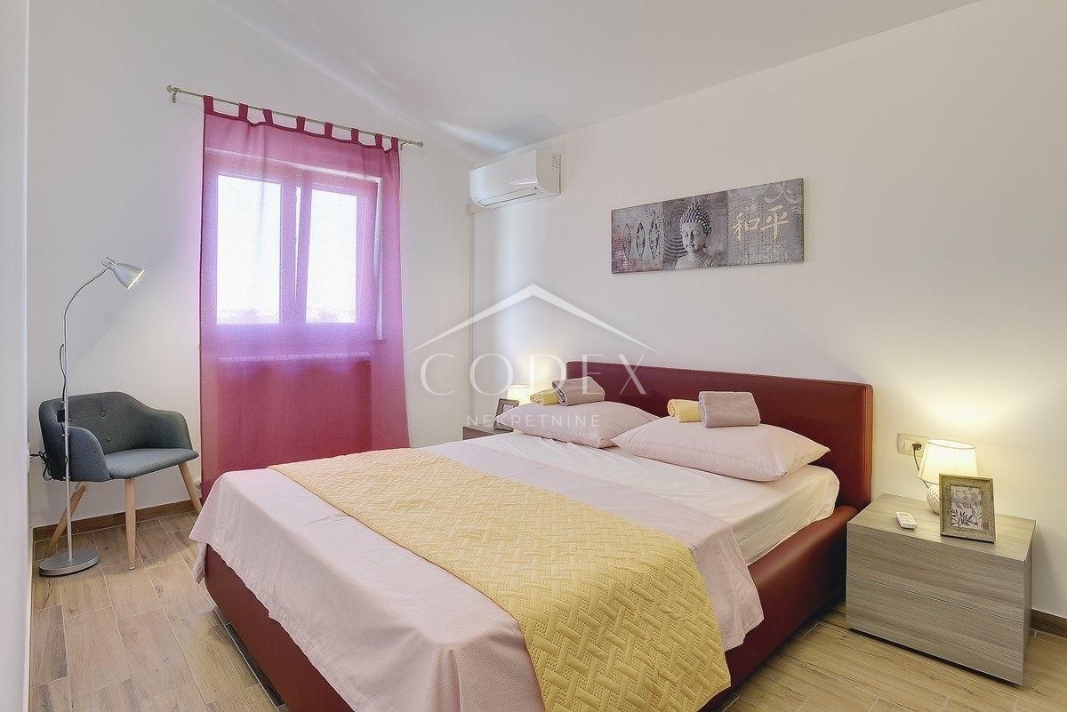 Pula - lepa vila z bazenom