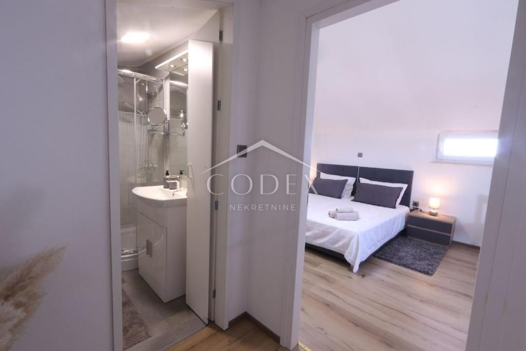 Vodnjan - prodaja hiše z urejenimi turističnimi apartmaji