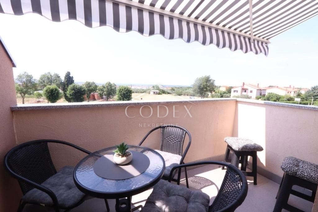 Vodnjan - prodaja hiše z urejenimi turističnimi apartmaji