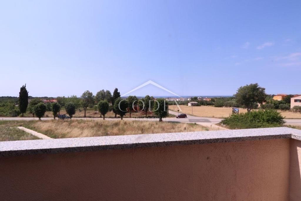 Vodnjan - prodaja hiše z urejenimi turističnimi apartmaji