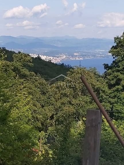 Veprinac - Gradbeni zemljišči z začetim gradbenim delom