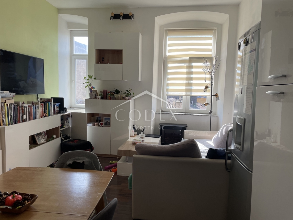 Rijeka, center - prodaja vrhunskega stanovanja v palači