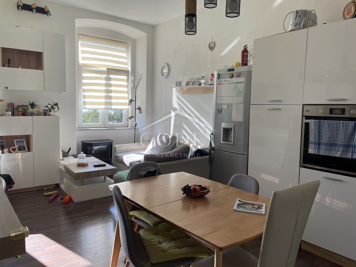 Rijeka, center - prodaja vrhunskega stanovanja v palači