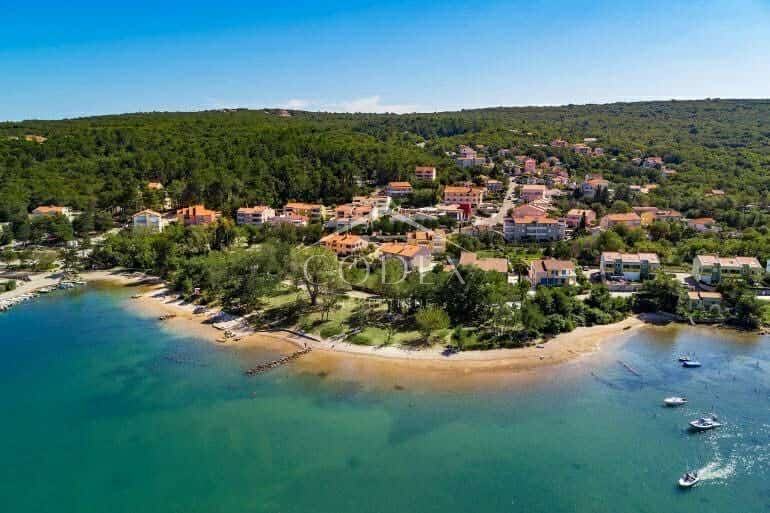 Krk - Soline, hiša na odlični lokaciji ob morju
