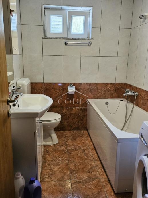 Krk - Soline, hiša na odlični lokaciji ob morju