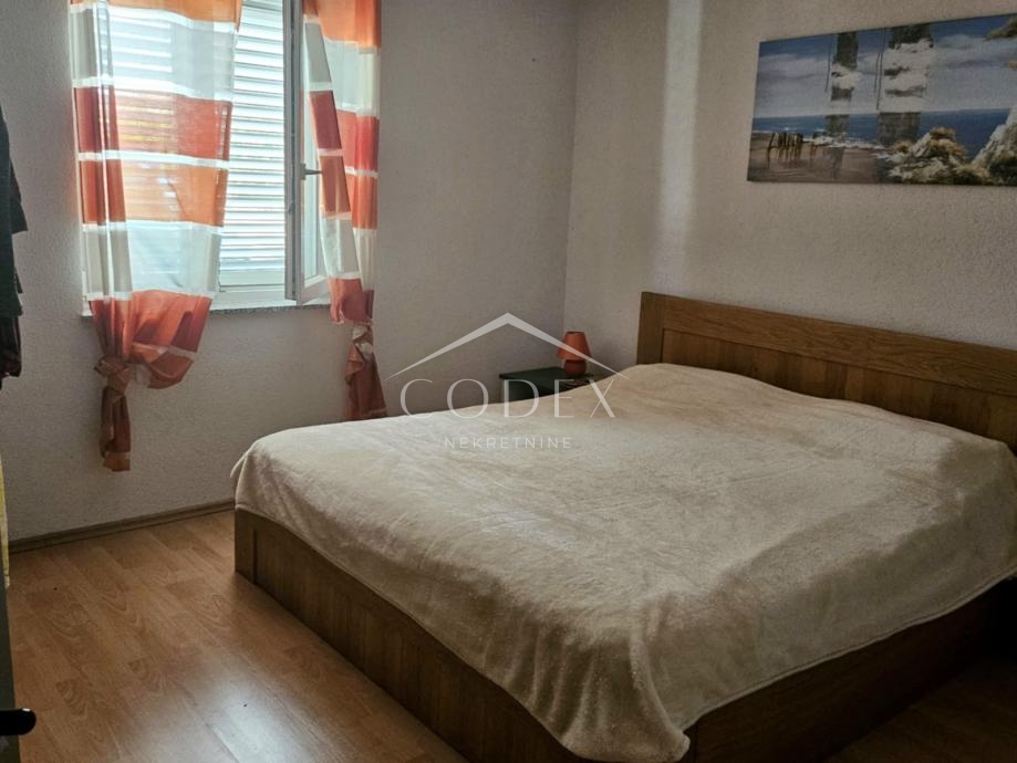 Krk - Soline, hiša na odlični lokaciji ob morju