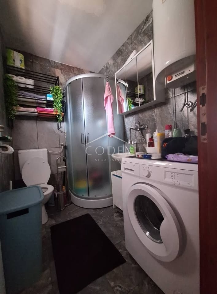 Stinica- Garsonjera prav za vas!