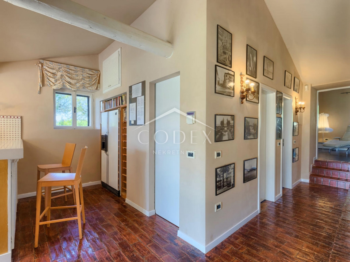 Umag - Vila s 3 bungalovi - prva vrsta od morja