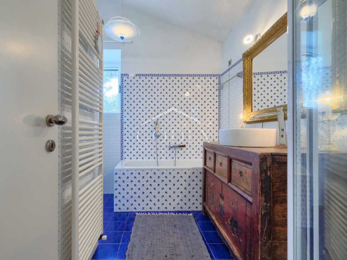 Umag - Vila s 3 bungalovi - prva vrsta od morja