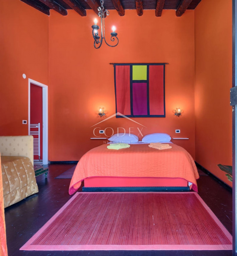 Umag - Vila s 3 bungalovi - prva vrsta od morja