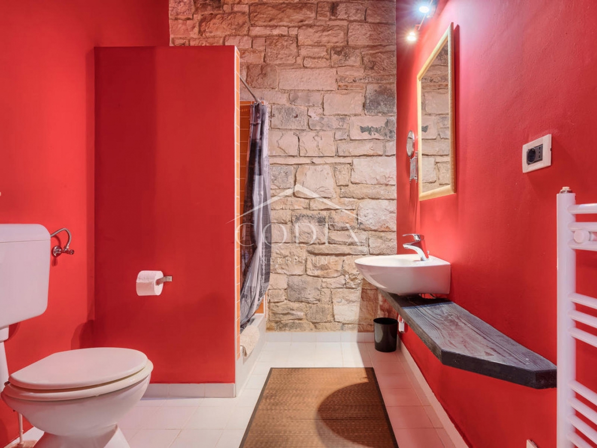 Umag - Vila s 3 bungalovi - prva vrsta od morja