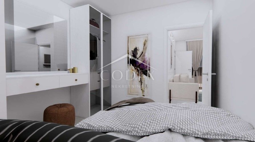 Labin - vila z 2 stanovanjskima enotama in bazenom za sprostitev