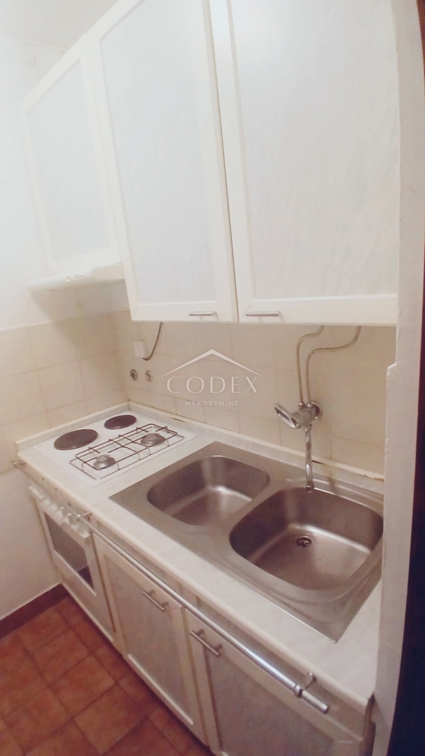 Njivice – prodaja stanovanja na odlični lokaciji