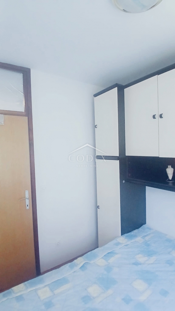 Njivice – prodaja stanovanja na odlični lokaciji