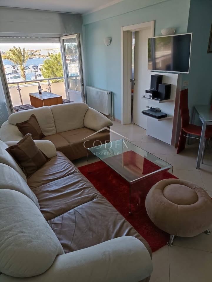 Medulin - Medulin - Apartma na promenadi, 1. vrsta do morja