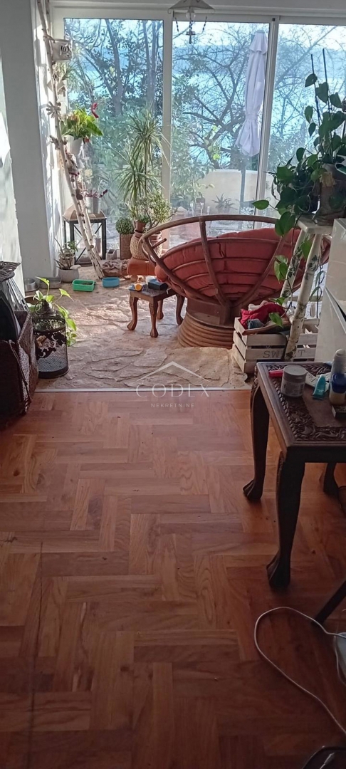 Crikvenica – prodaja rustikalnega stanovanja s teraso