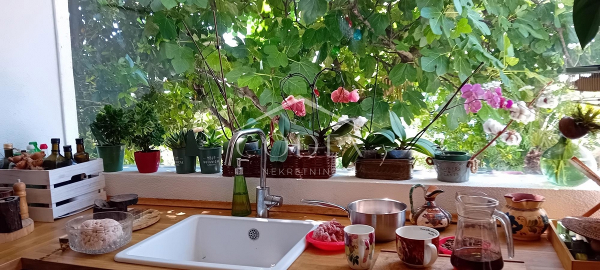 Crikvenica – prodaja rustikalnega stanovanja s teraso