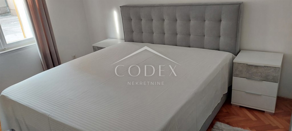 Senj – Prodaja atraktivnega stanovanja v samem središču mesta