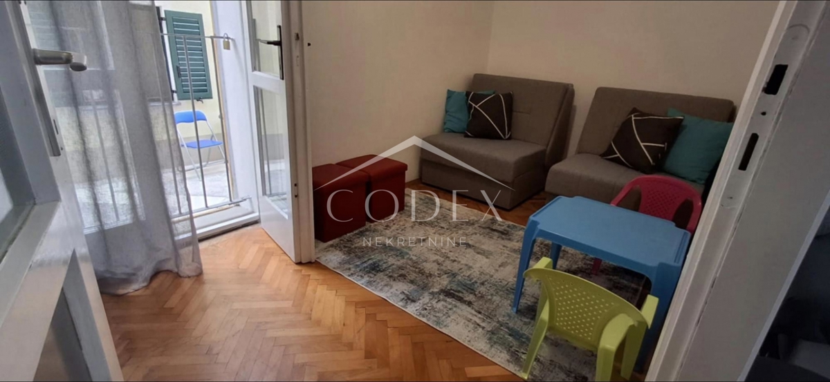 Senj – Prodaja atraktivnega stanovanja v samem središču mesta