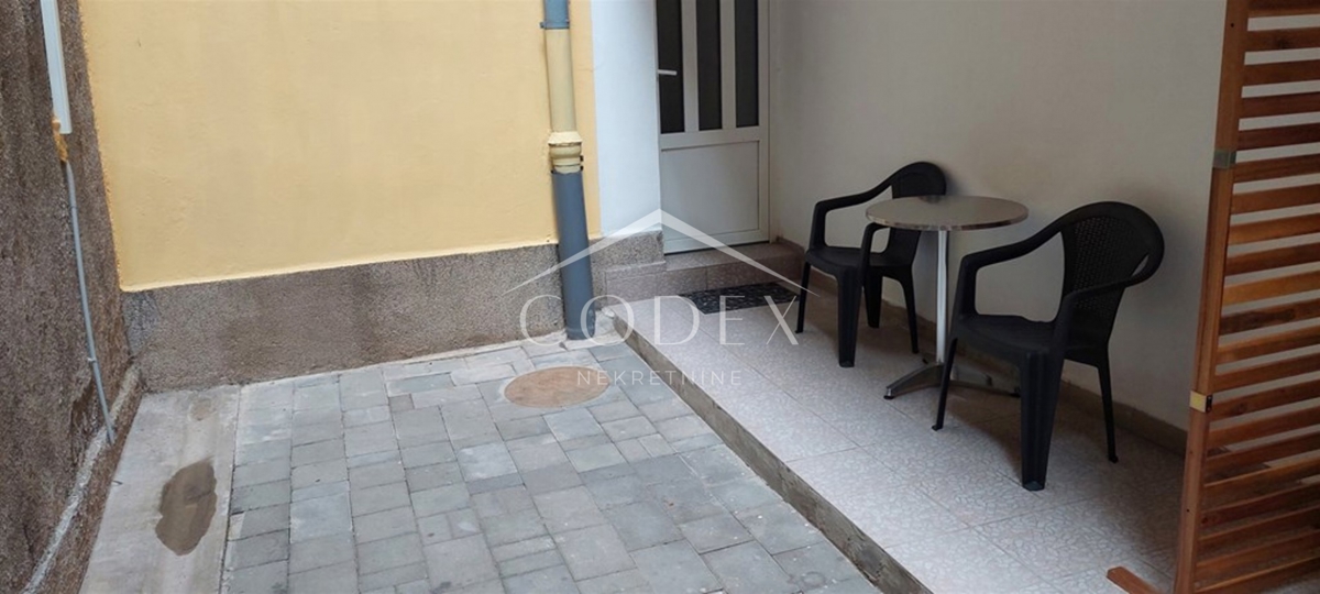 Senj – Prodaja atraktivnega stanovanja v samem središču mesta