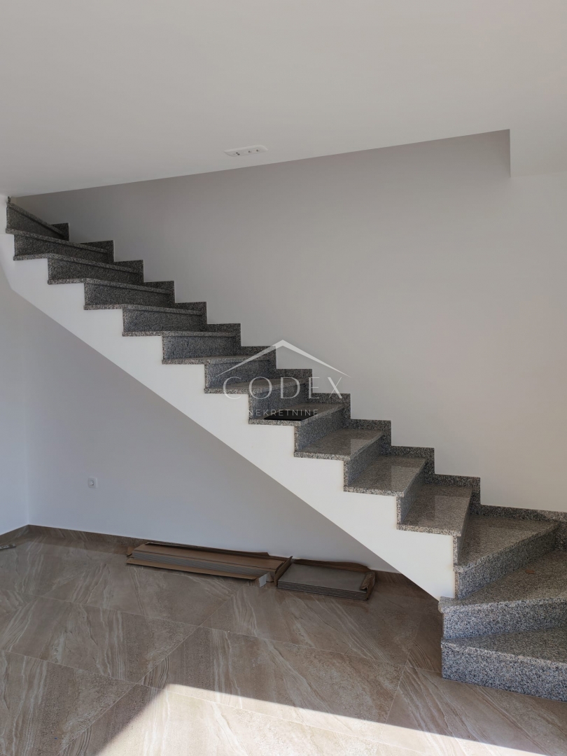 Dramalj – Stanovanje v novogradnji s pogledom na morje