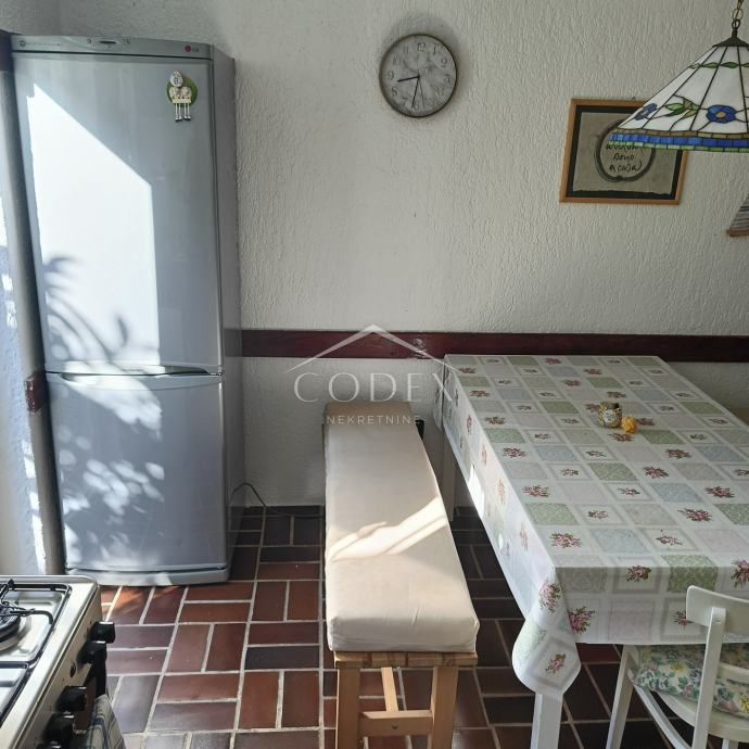 Hiša v središču Mali Lošinj z intimnim dvoriščem