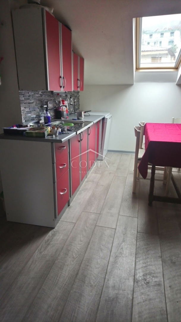 Lovran – prodaja stanovanja in garsonjere s pogledom na morje