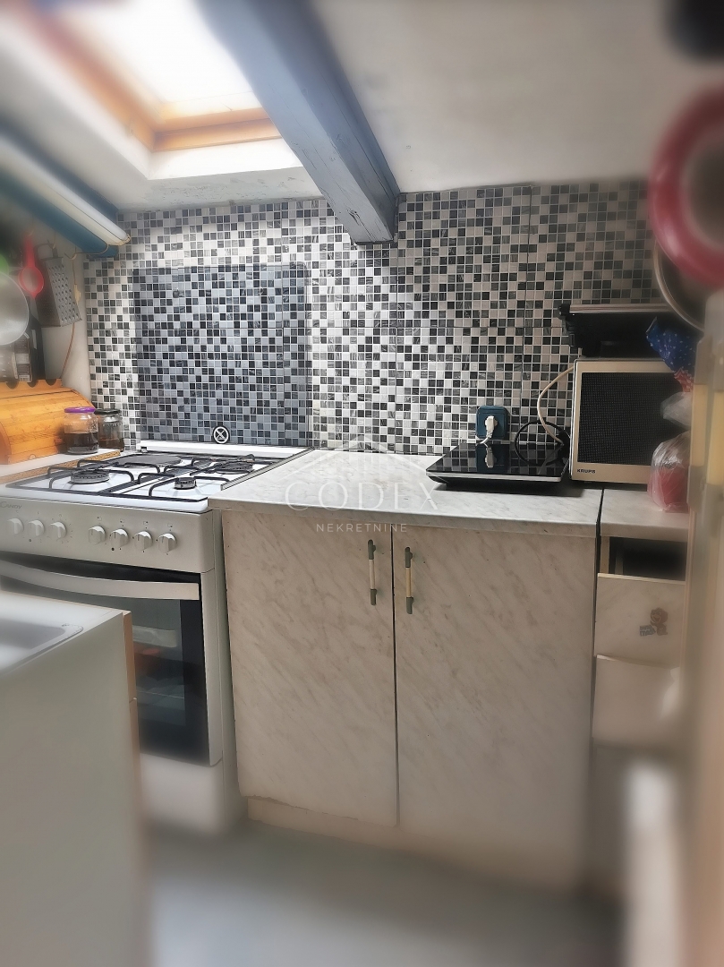 Lovran – prodaja stanovanja in garsonjere s pogledom na morje