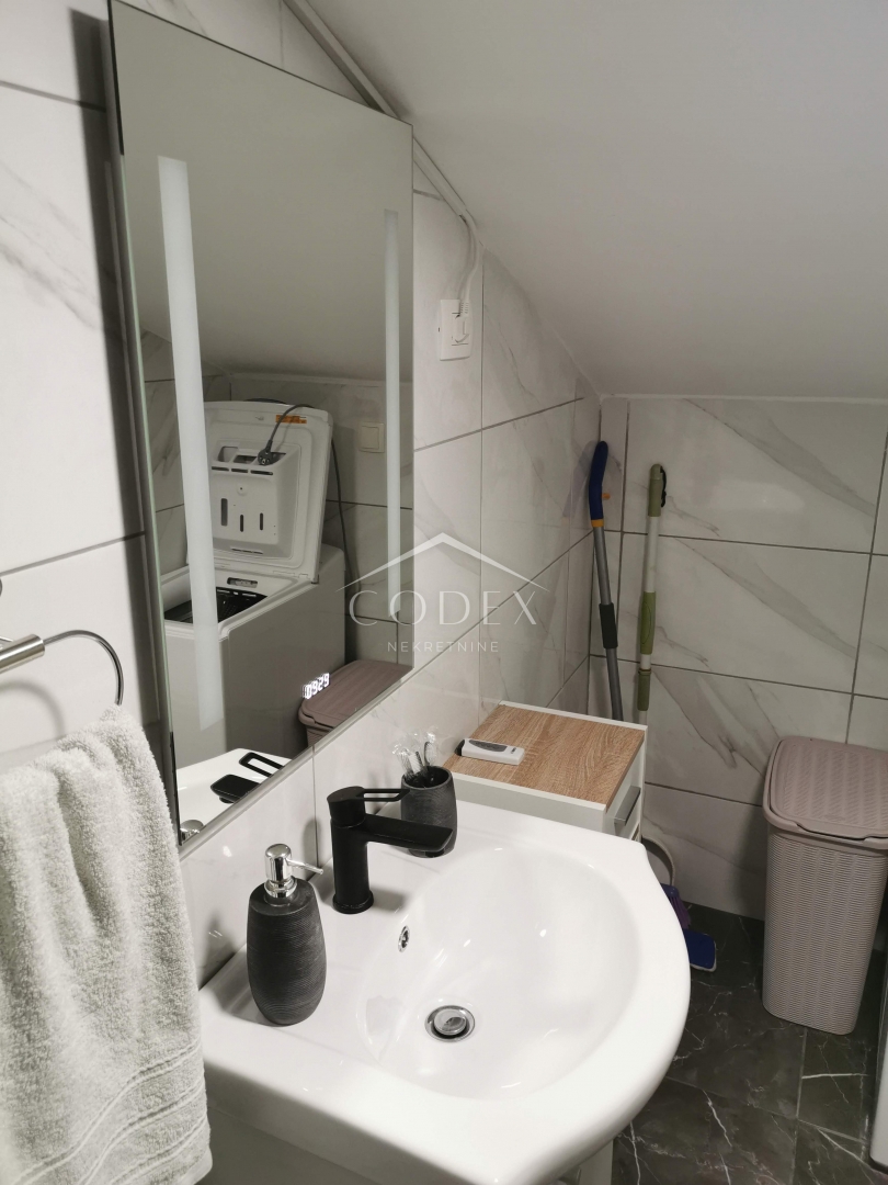 Lovran – prodaja stanovanja in garsonjere s pogledom na morje