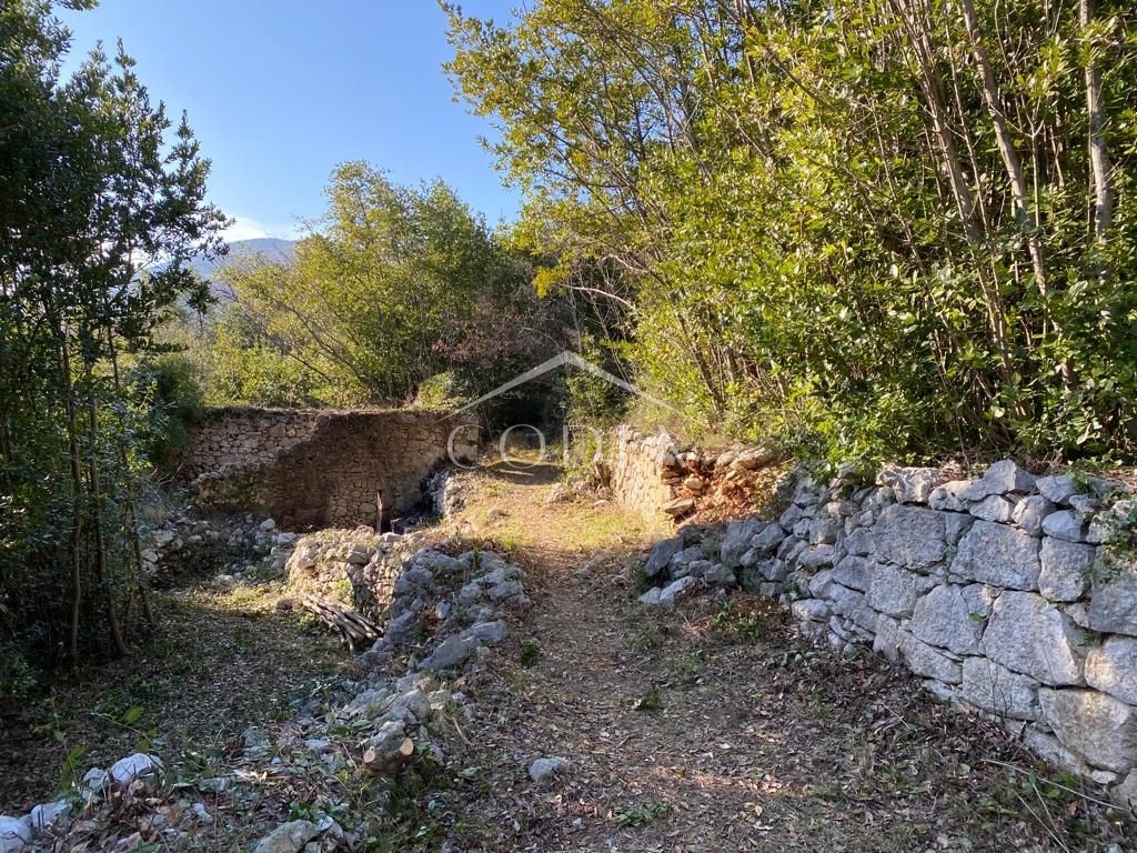 Brseč - prodaja zemljišča s projektom za turistični kompleks