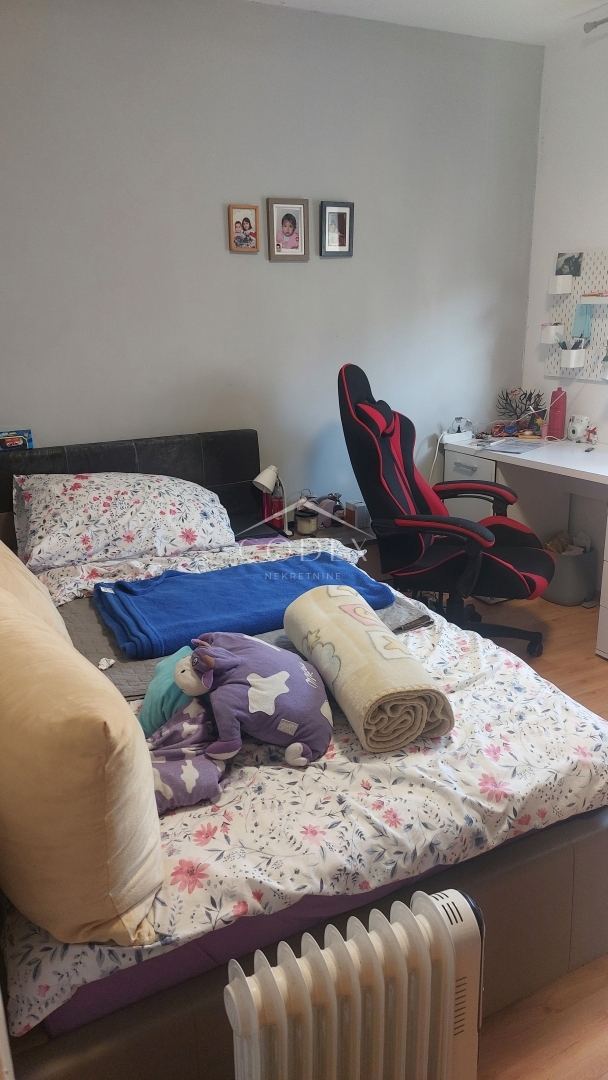 Srdoči - dvosobni apartma s pogledom na morje