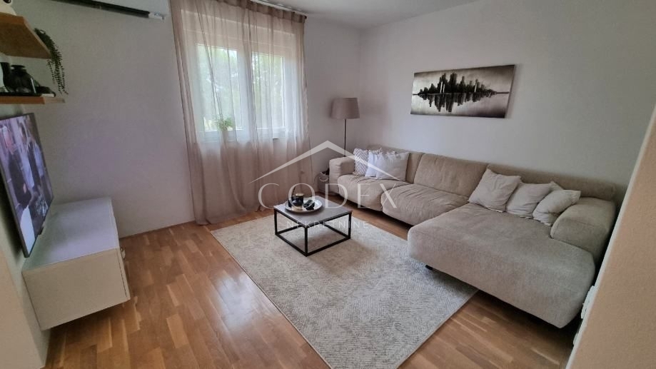 Pula, Šijana - prodamo trisobno stanovanje