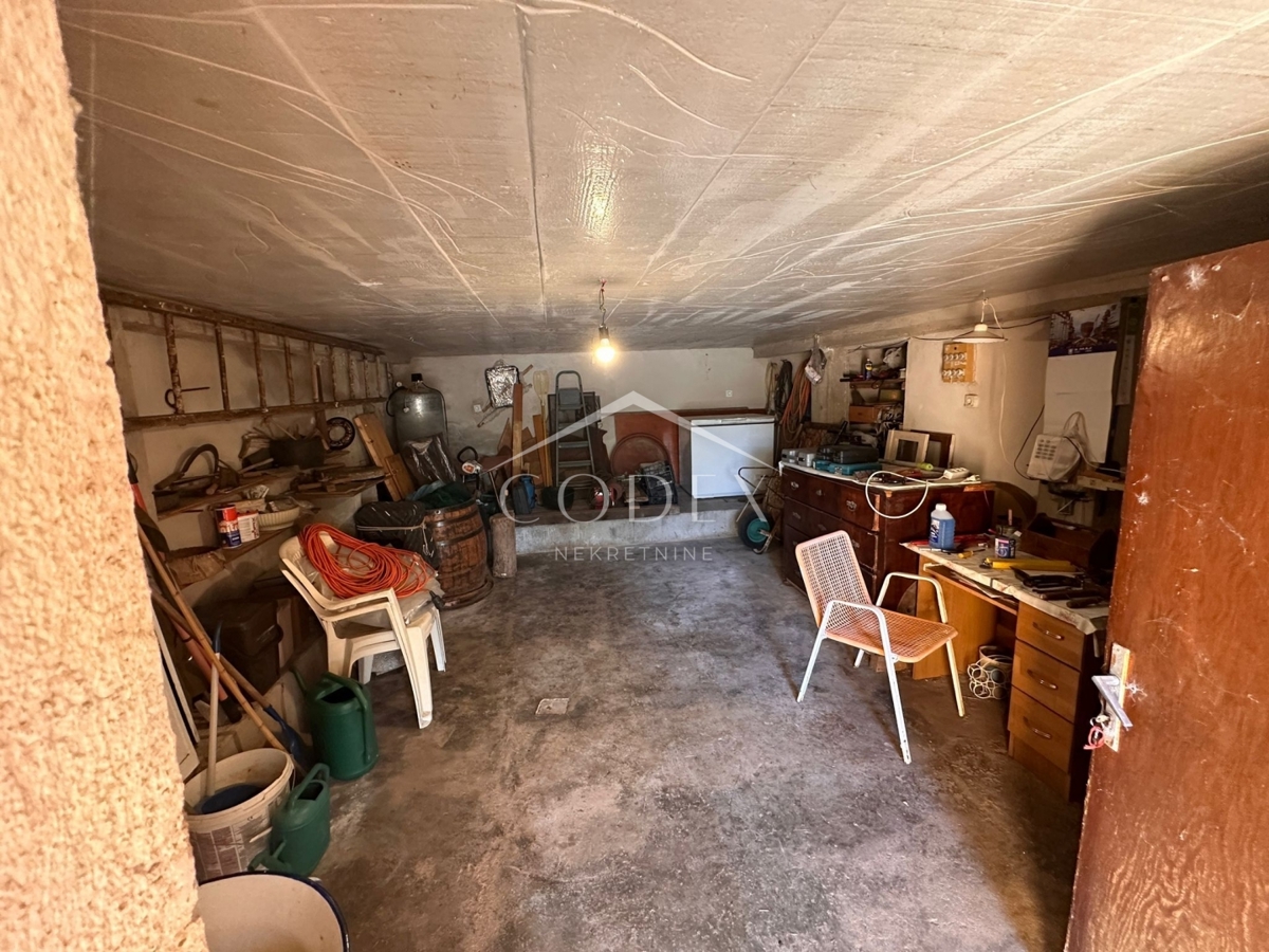 Hiša Vrh, Krk, 170m2