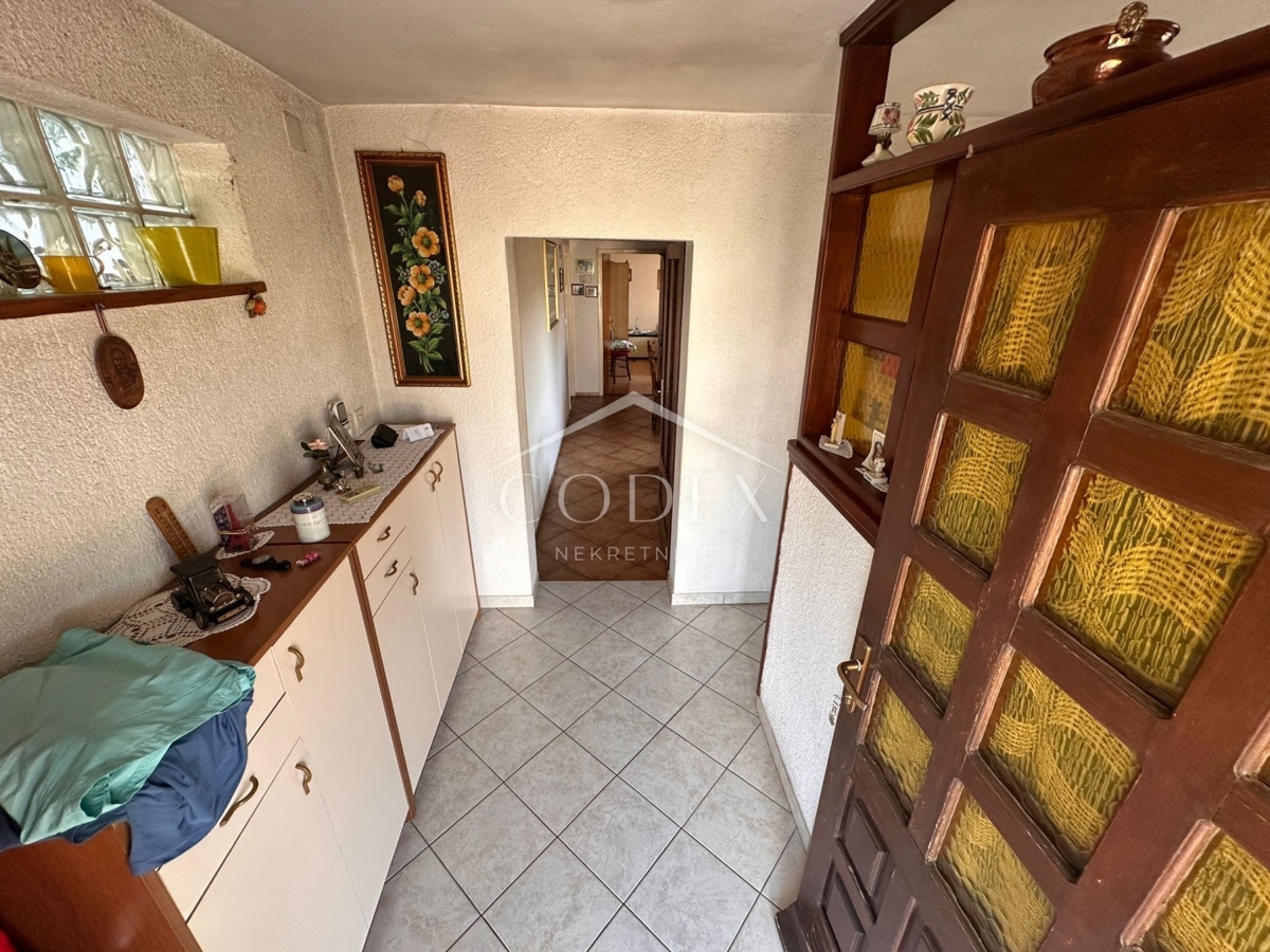 Hiša Vrh, Krk, 170m2