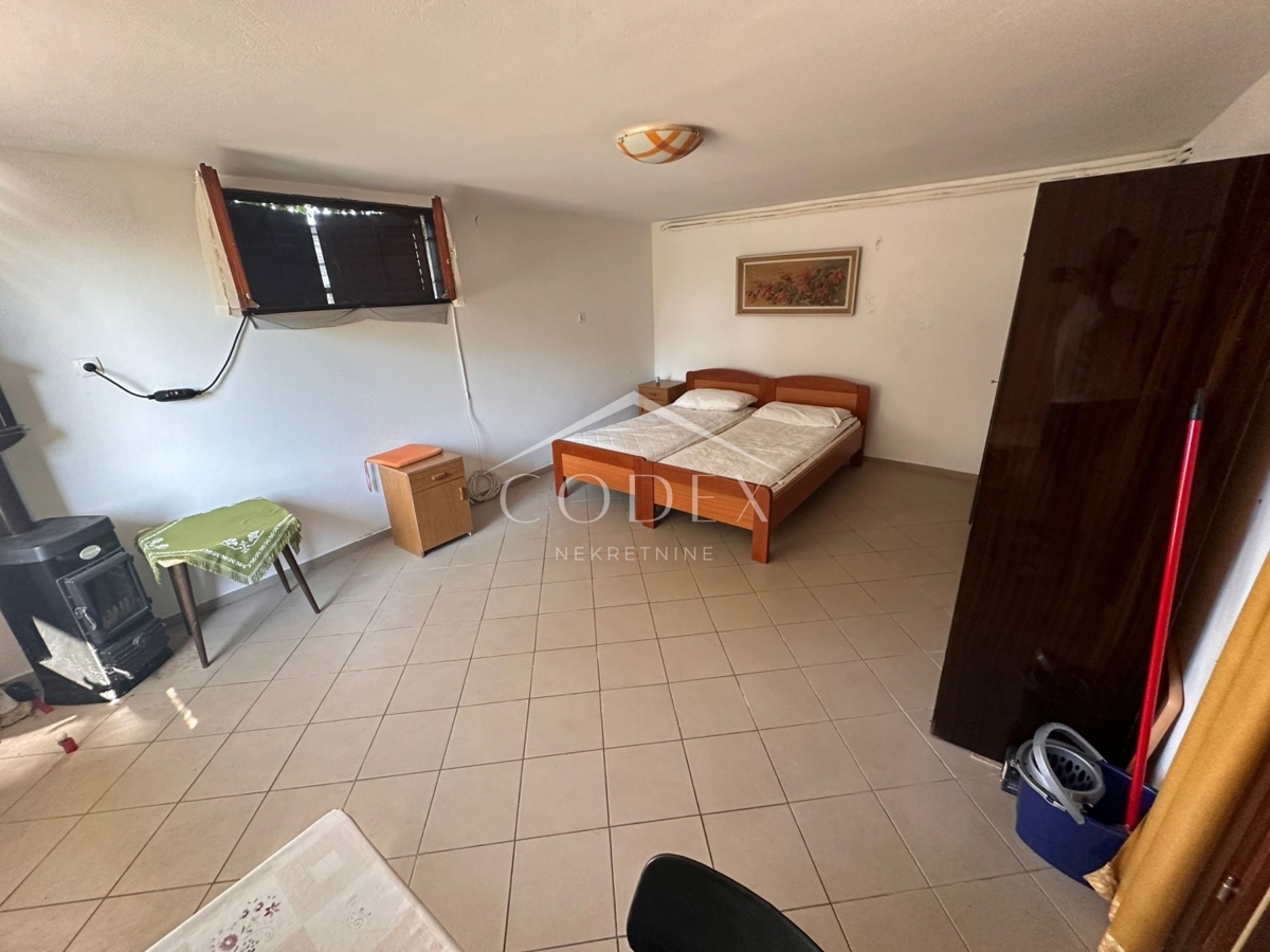 Hiša Vrh, Krk, 170m2