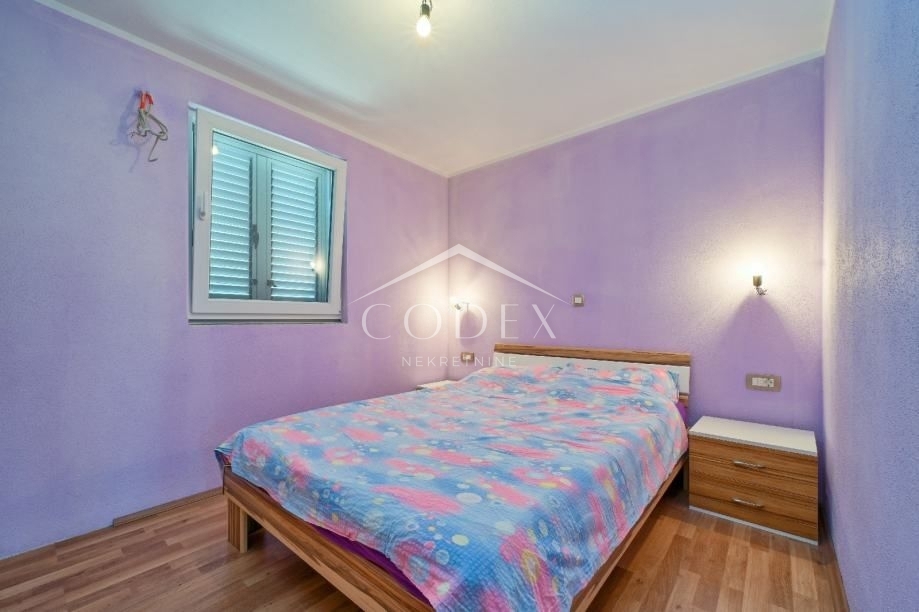 Milovčići - prodaja hiše s 3 apartmaji