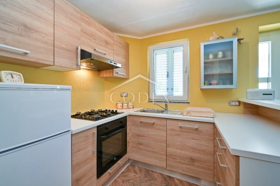 Milovčići - prodaja hiše s 3 apartmaji
