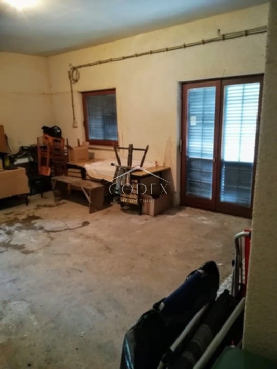 Podhum - prodaja hiše z vrtom