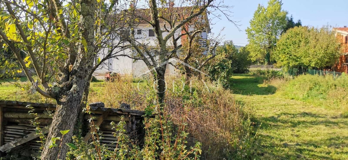 Podhum - prodaja hiše z vrtom