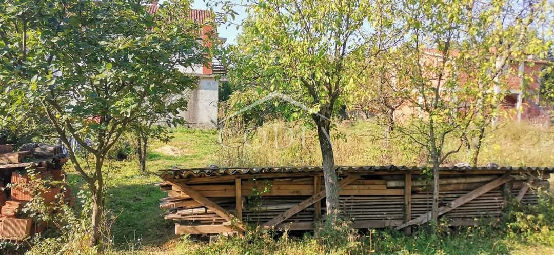 Podhum - prodaja hiše z vrtom
