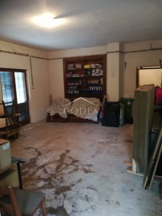 Podhum - prodaja hiše z vrtom