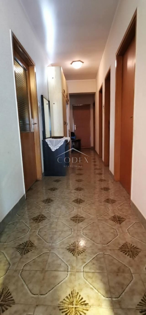 Podhum - prodaja hiše z vrtom