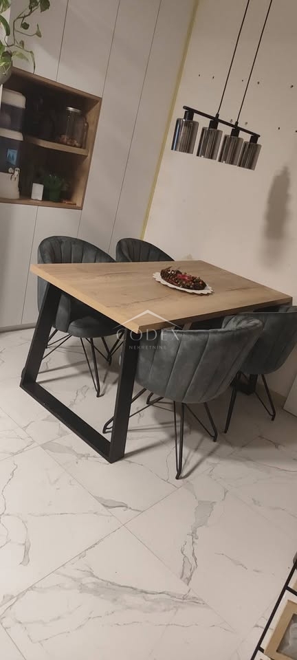 Umag - dva apartmaja na dobri lokaciji