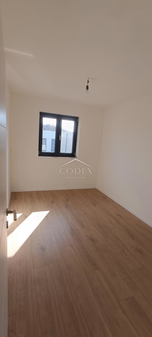 Umag – prodaja novogradnje na odlični lokaciji