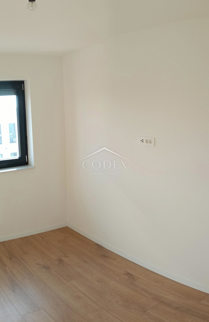 Umag – prodaja novogradnje na odlični lokaciji