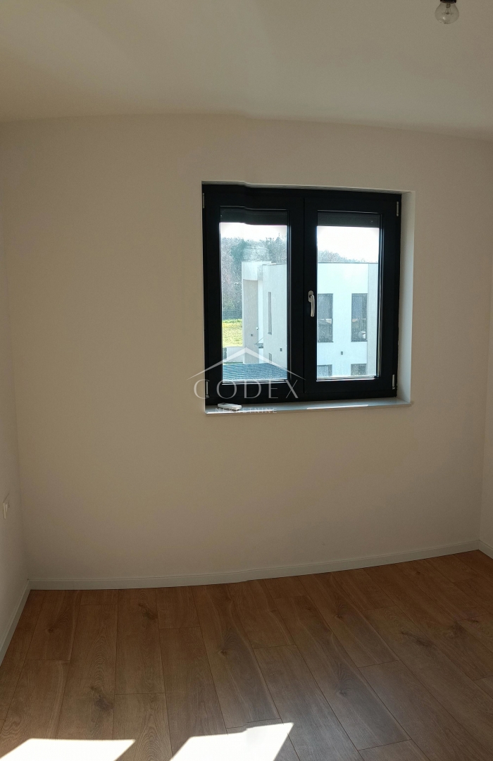 Umag – prodaja novogradnje na odlični lokaciji